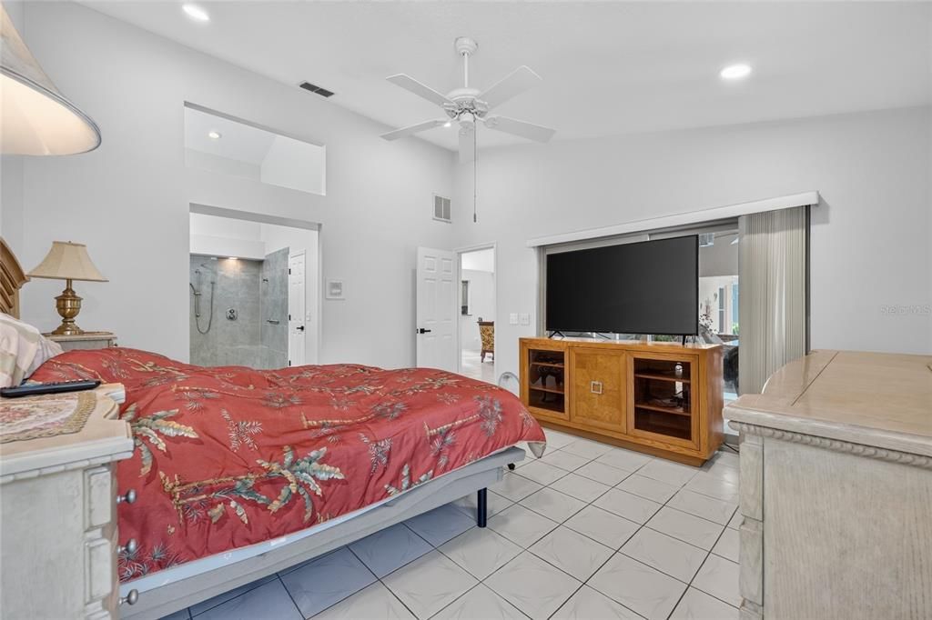 For Sale: $375,000 (3 beds, 2 baths, 1780 Square Feet)