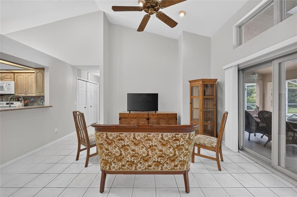 For Sale: $375,000 (3 beds, 2 baths, 1780 Square Feet)