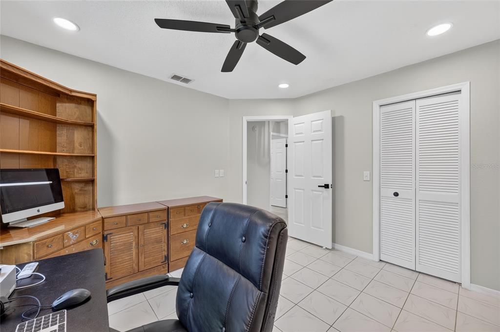 For Sale: $375,000 (3 beds, 2 baths, 1780 Square Feet)