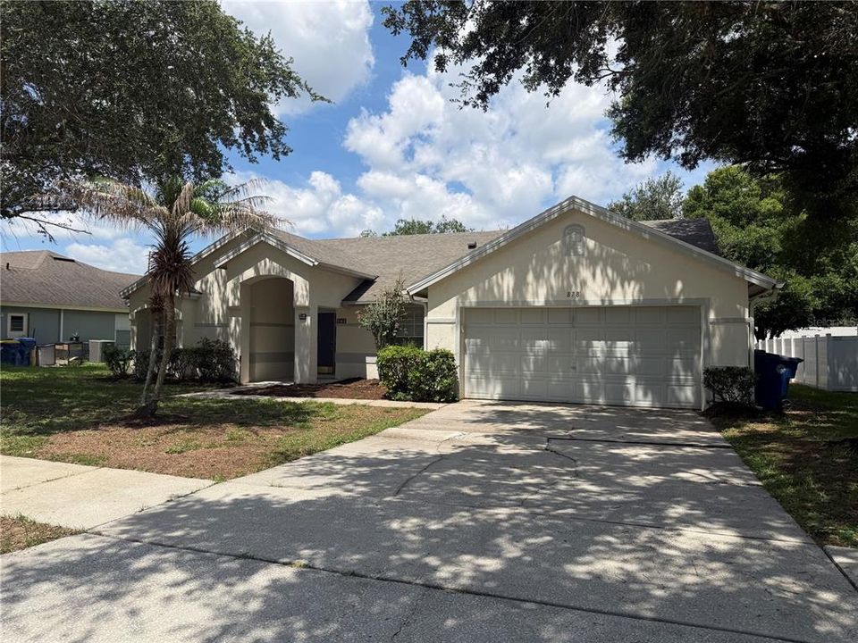 For Sale: $414,900 (4 beds, 2 baths, 1975 Square Feet)