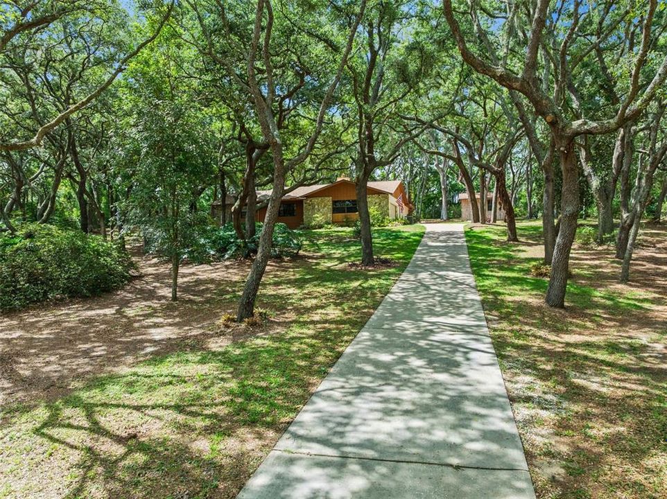 For Sale: $795,000 (3 beds, 2 baths, 1709 Square Feet)