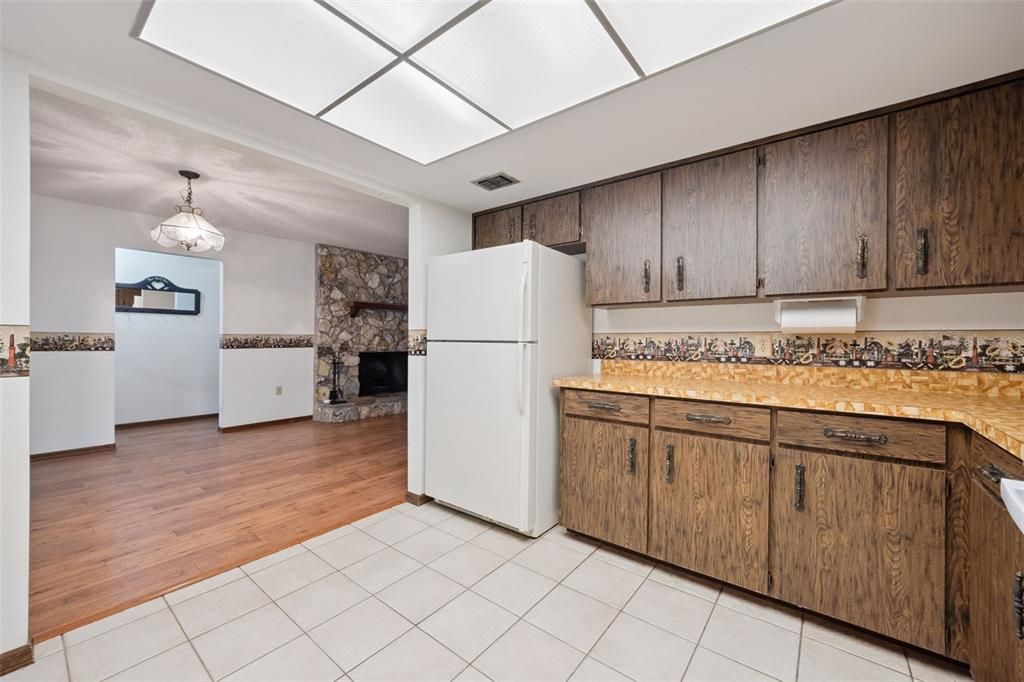 For Sale: $795,000 (3 beds, 2 baths, 1709 Square Feet)