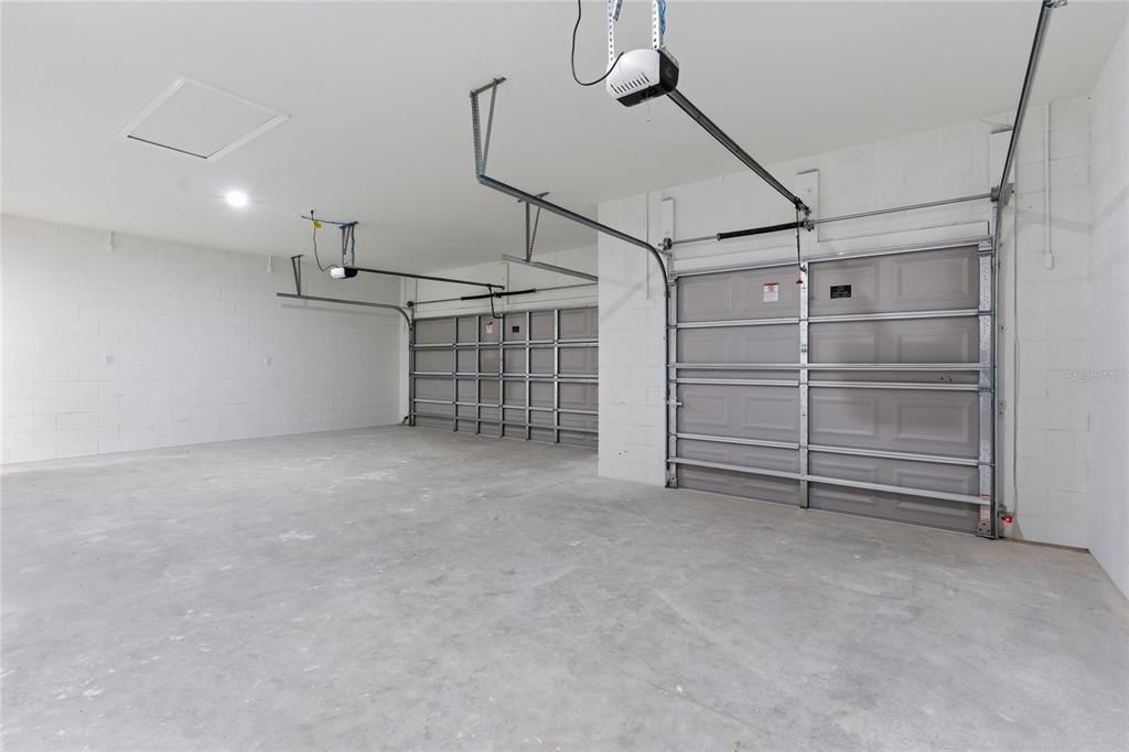 En Renta: $2,700 (4 camas, 3 baños, 1986 Pies cuadrados)