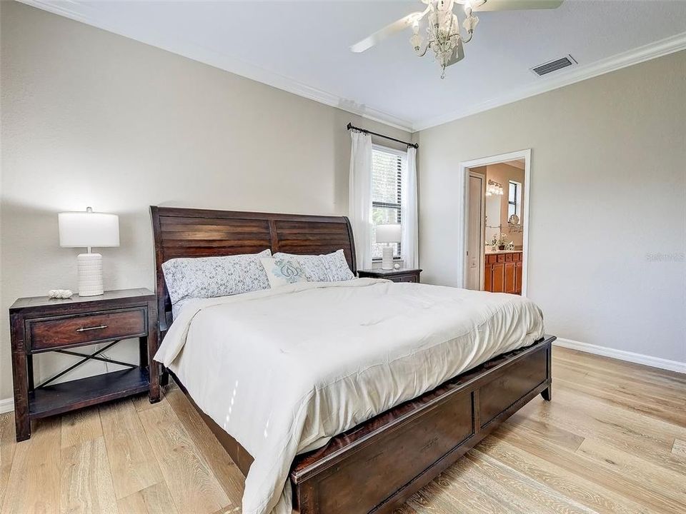 For Sale: $448,500 (4 beds, 3 baths, 2035 Square Feet)