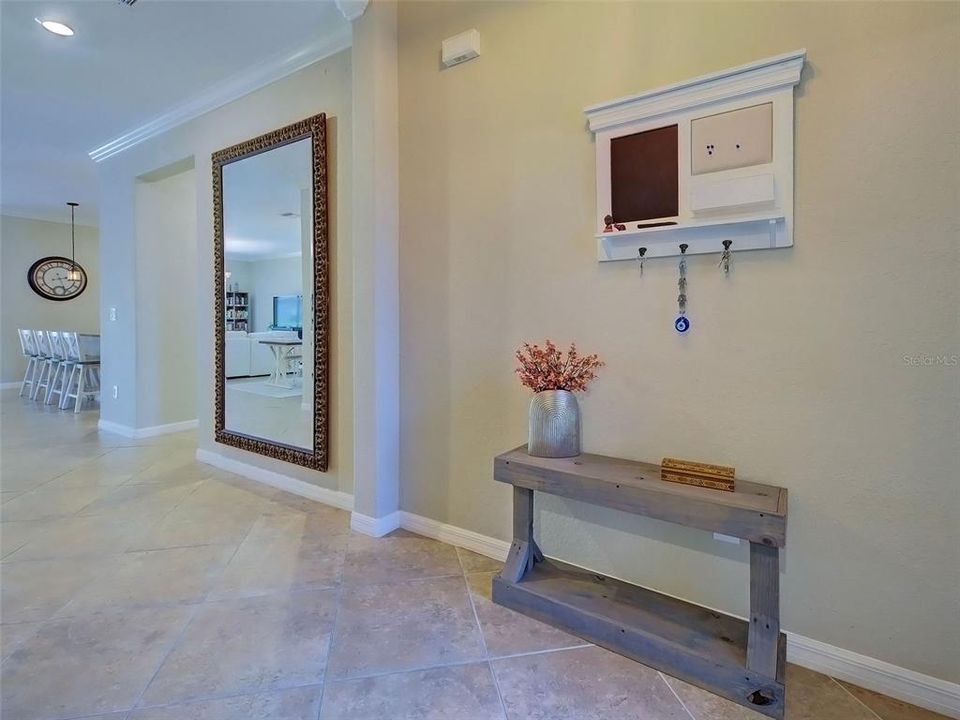 For Sale: $448,500 (4 beds, 3 baths, 2035 Square Feet)