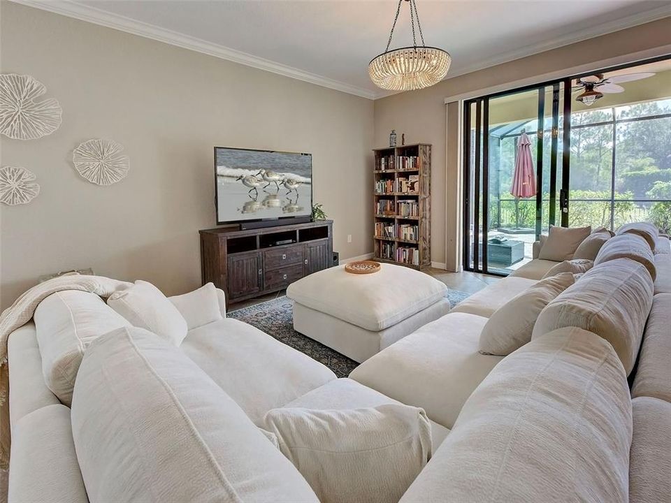 For Sale: $448,500 (4 beds, 3 baths, 2035 Square Feet)
