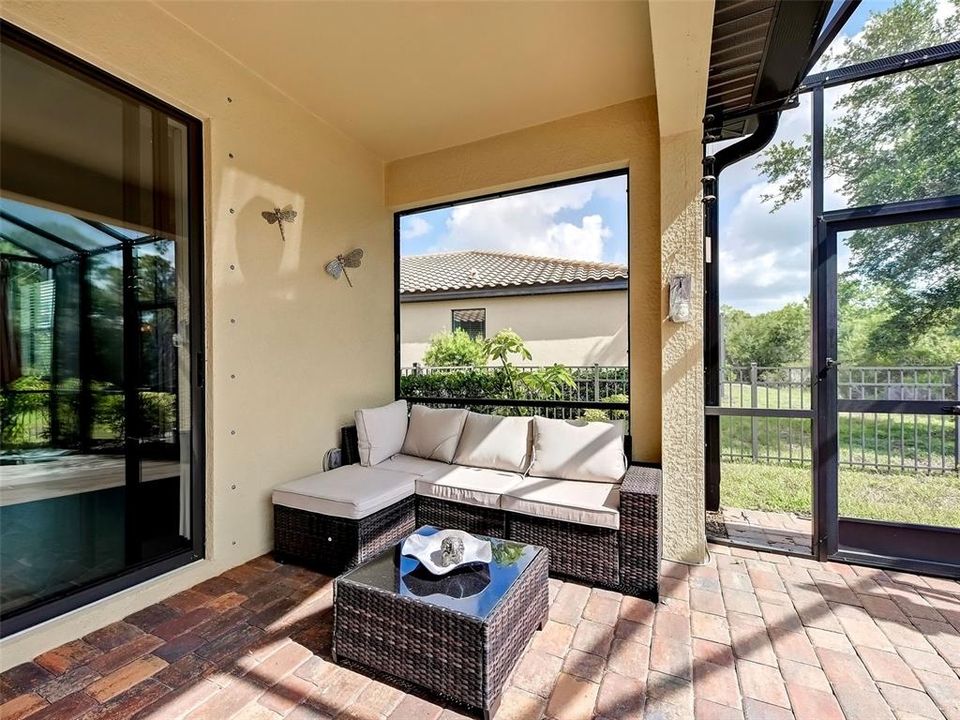 For Sale: $448,500 (4 beds, 3 baths, 2035 Square Feet)
