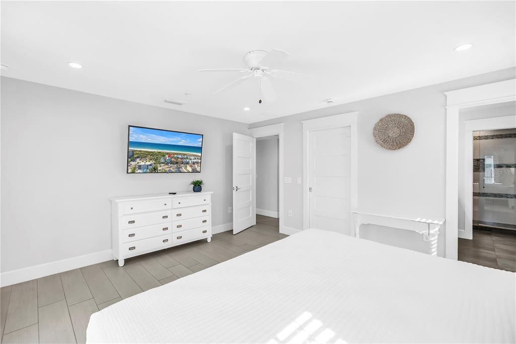 For Sale: $5,249,000 (8 beds, 0 baths, 4681 Square Feet)