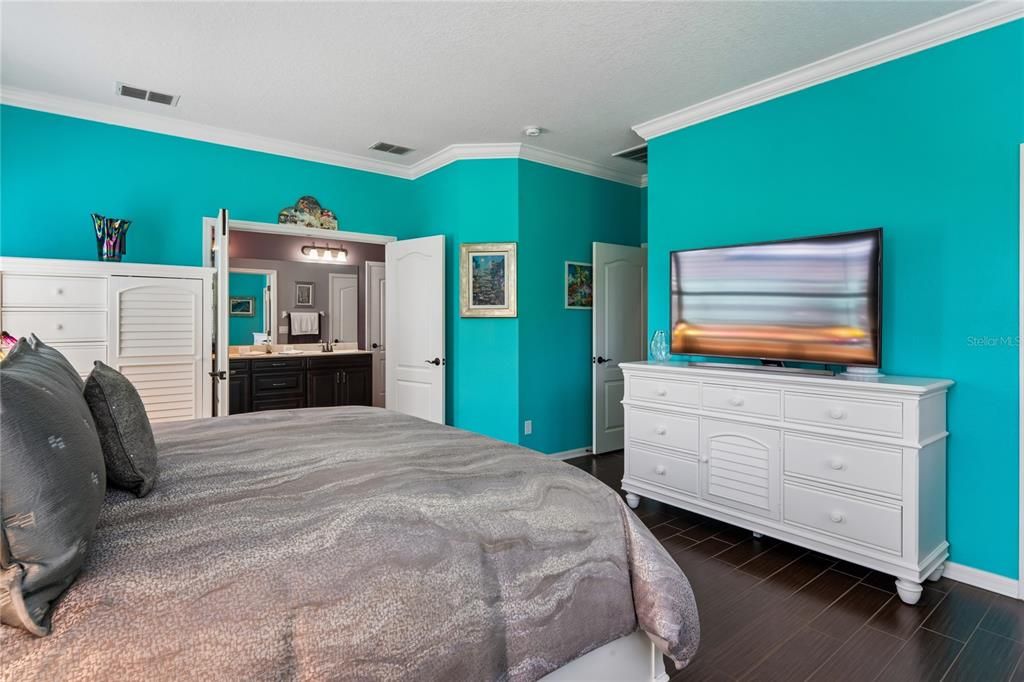 For Sale: $620,000 (3 beds, 2 baths, 2408 Square Feet)