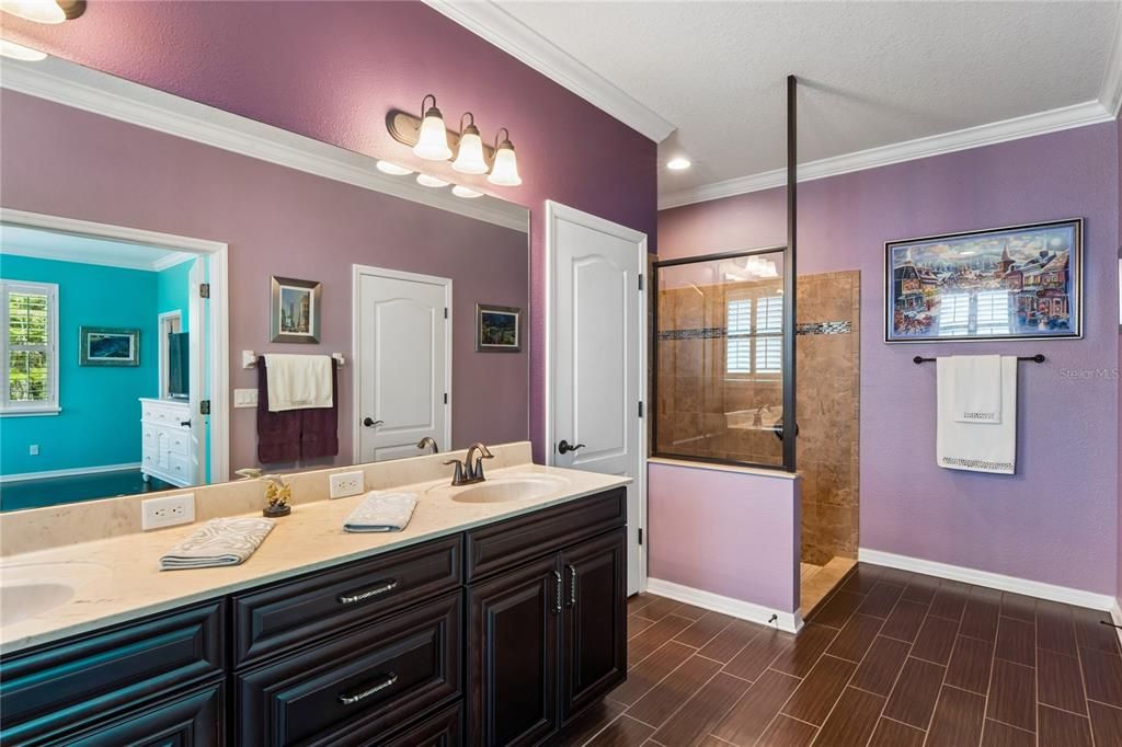 For Sale: $620,000 (3 beds, 2 baths, 2408 Square Feet)