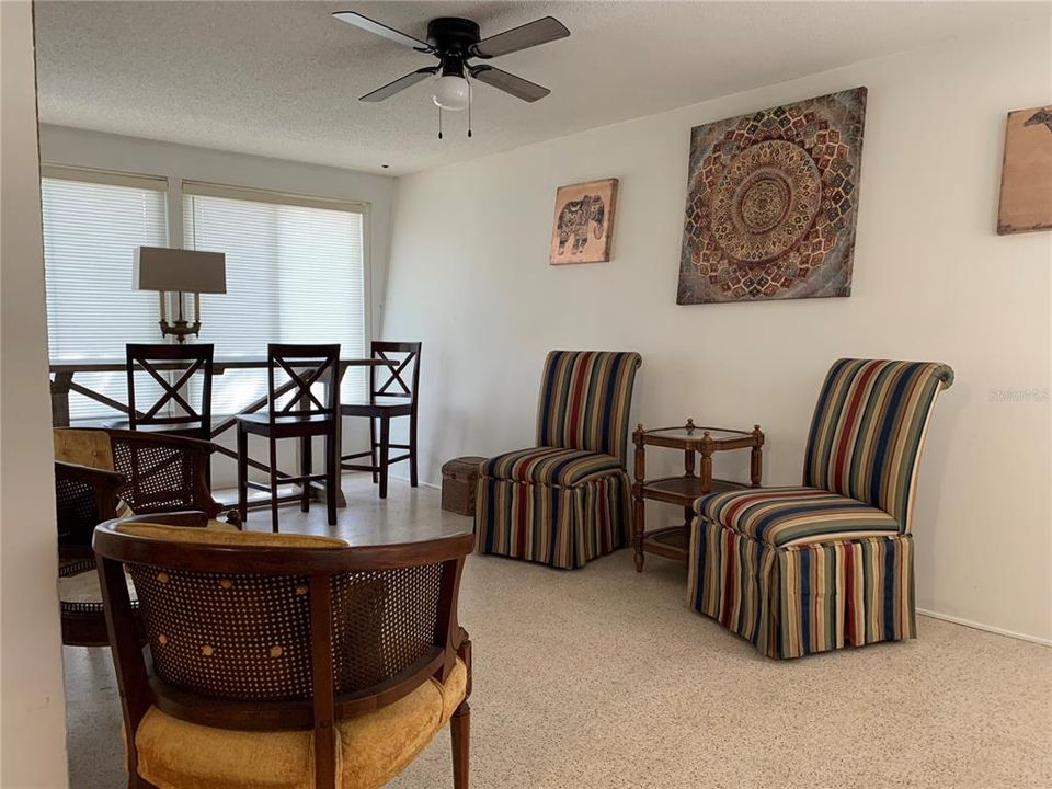For Rent: $2,700 (2 beds, 1 baths, 2074 Square Feet)