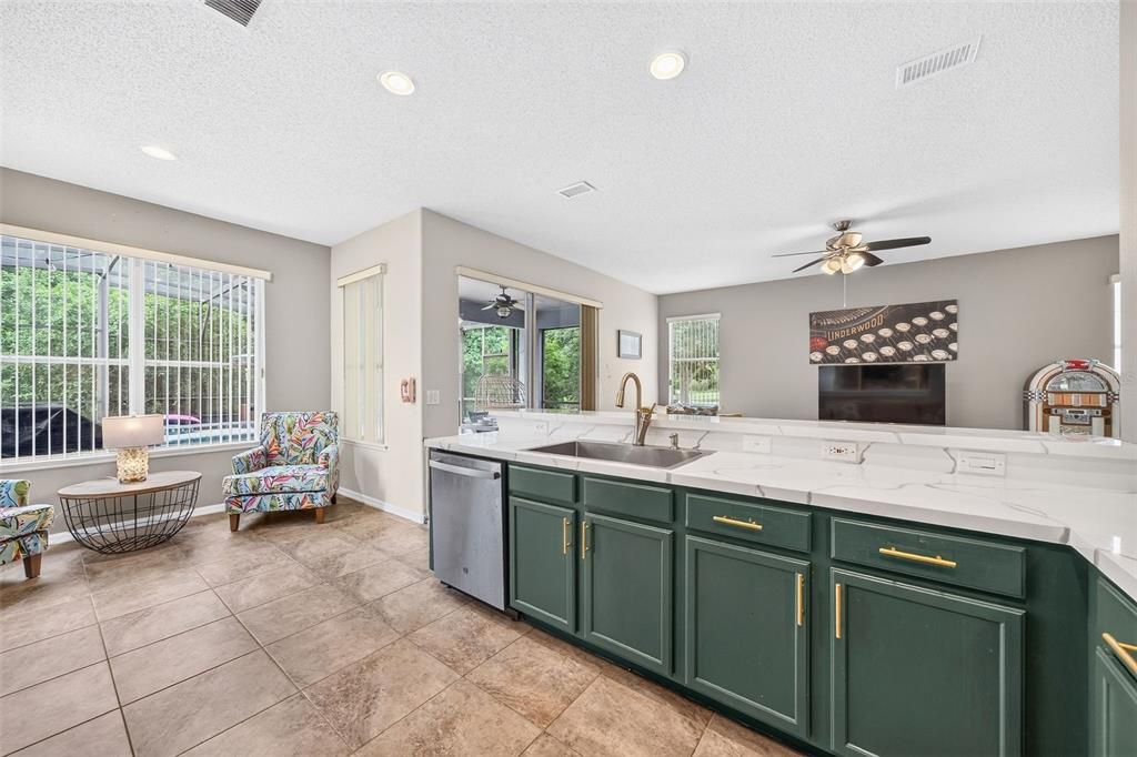For Sale: $549,000 (4 beds, 2 baths, 3111 Square Feet)