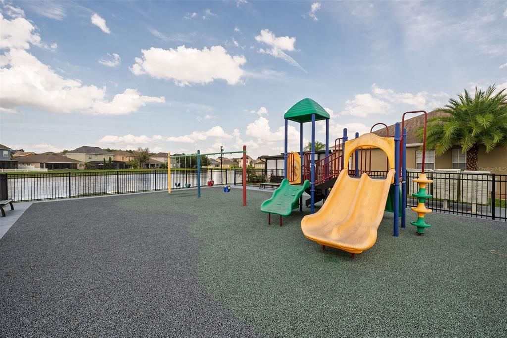 For Sale: $549,000 (4 beds, 2 baths, 3111 Square Feet)