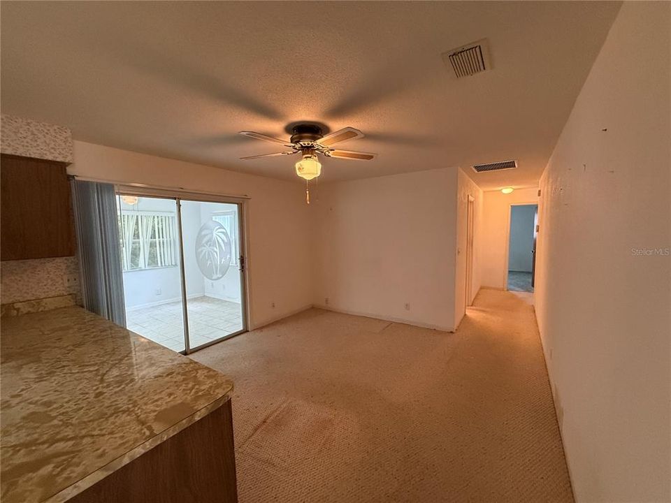For Sale: $290,000 (2 beds, 2 baths, 1334 Square Feet)