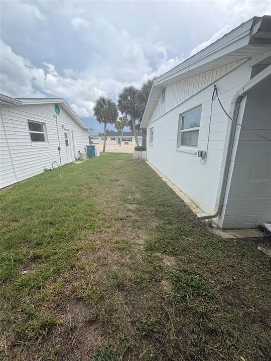 For Sale: $290,000 (2 beds, 2 baths, 1334 Square Feet)