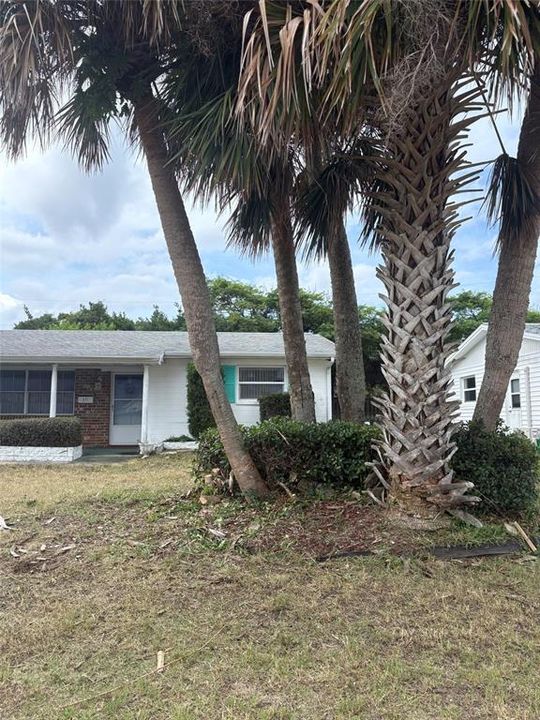 For Sale: $290,000 (2 beds, 2 baths, 1334 Square Feet)