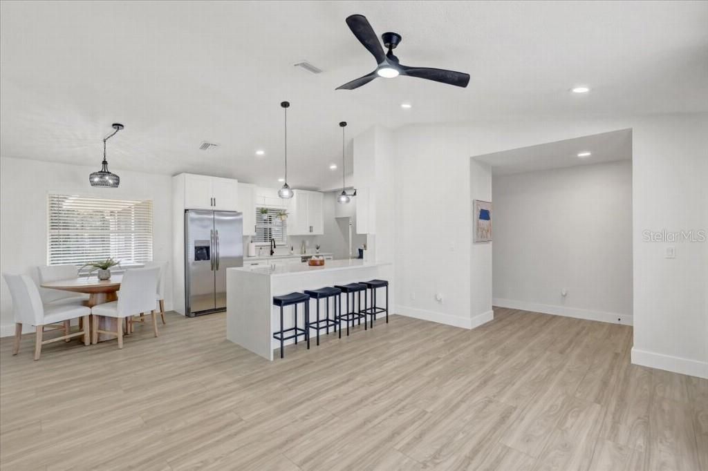 For Sale: $359,900 (3 beds, 2 baths, 1452 Square Feet)
