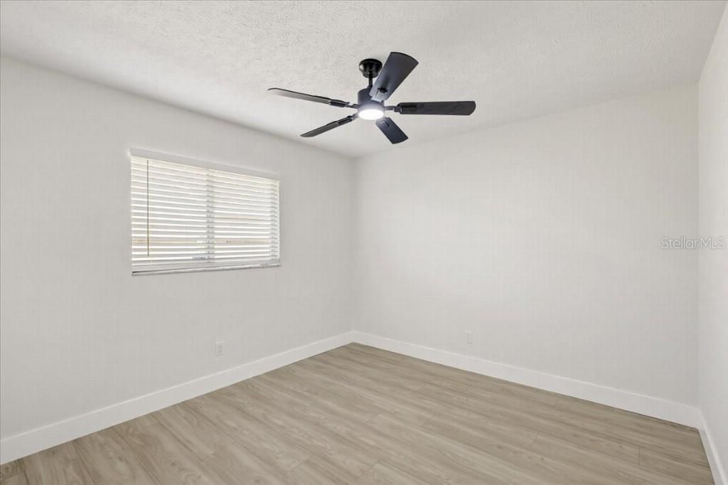 For Sale: $359,900 (3 beds, 2 baths, 1452 Square Feet)