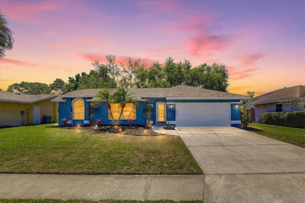 For Sale: $359,900 (3 beds, 2 baths, 1452 Square Feet)