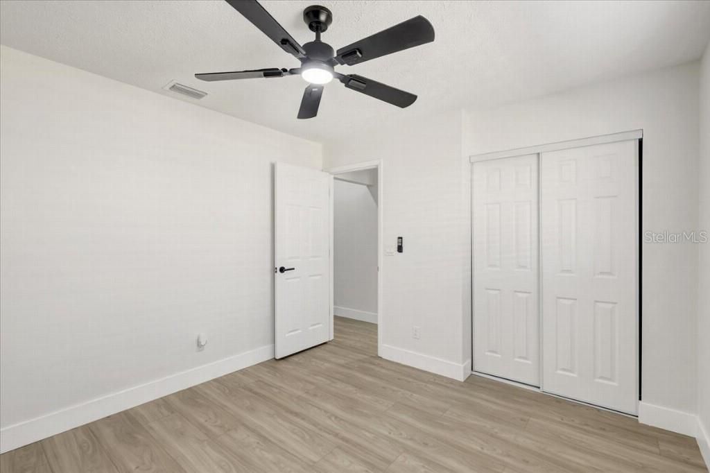 For Sale: $359,900 (3 beds, 2 baths, 1452 Square Feet)