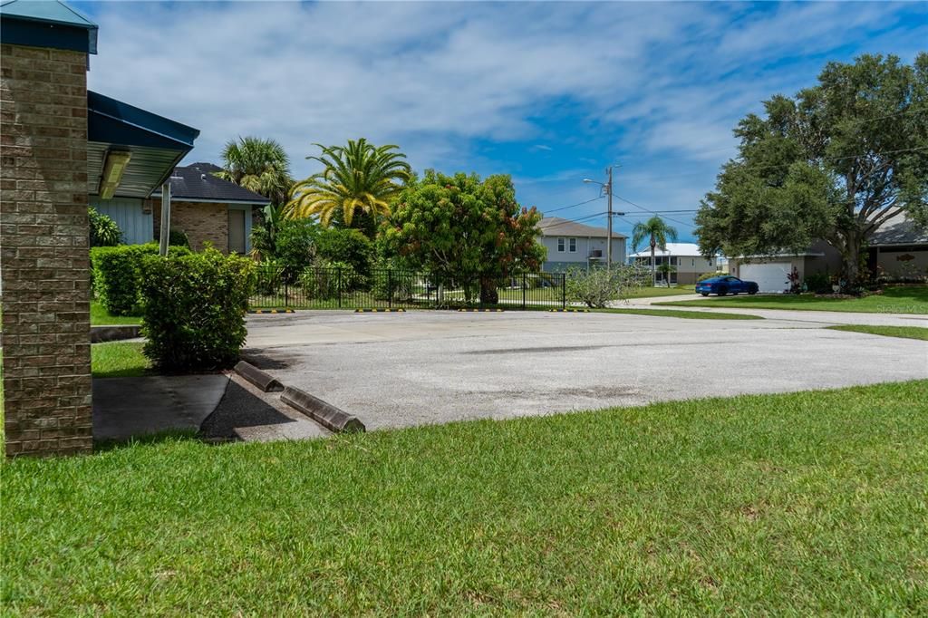 For Sale: $749,000 (3 beds, 2 baths, 1600 Square Feet)