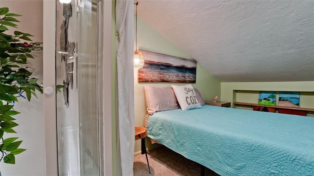 En Venta: $481,000 (3 camas, 3 baños, 1979 Pies cuadrados)