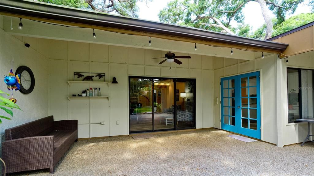 En Venta: $481,000 (3 camas, 3 baños, 1979 Pies cuadrados)