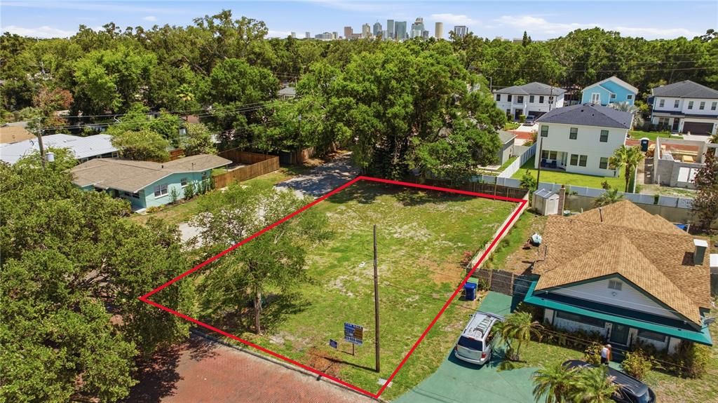 For Sale: $1,795,000 (5 beds, 4 baths, 3450 Square Feet)