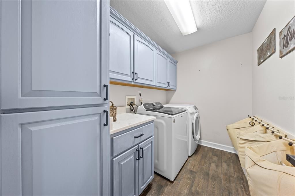 For Sale: $695,000 (4 beds, 2 baths, 2098 Square Feet)