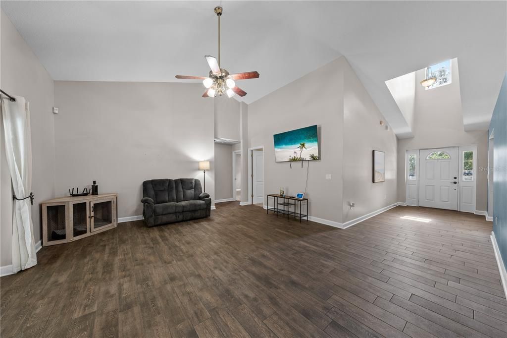 For Sale: $695,000 (4 beds, 2 baths, 2098 Square Feet)
