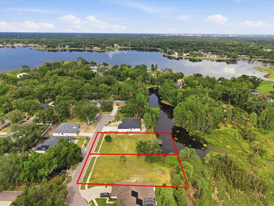 待售: $340,000 (0.29 acres)