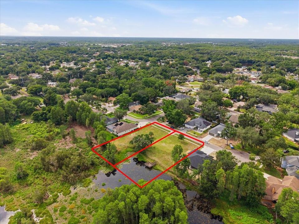 待售: $340,000 (0.29 acres)