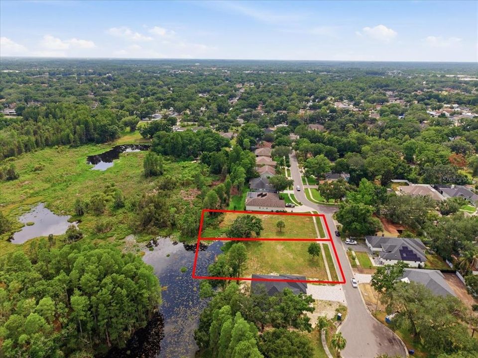 待售: $340,000 (0.29 acres)