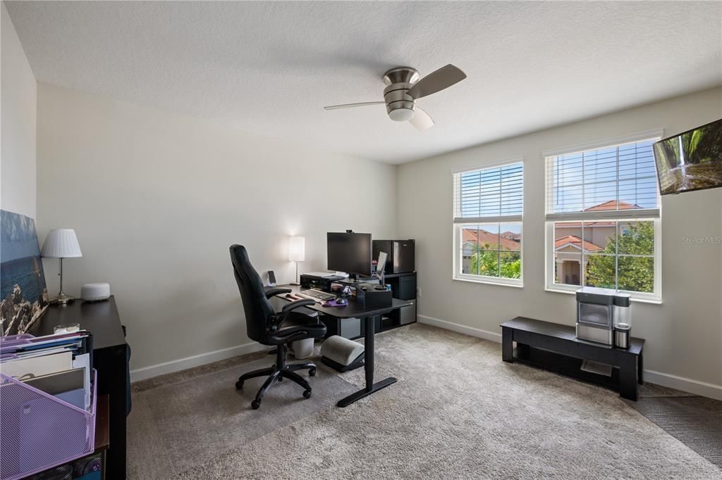 For Sale: $565,000 (5 beds, 4 baths, 3809 Square Feet)