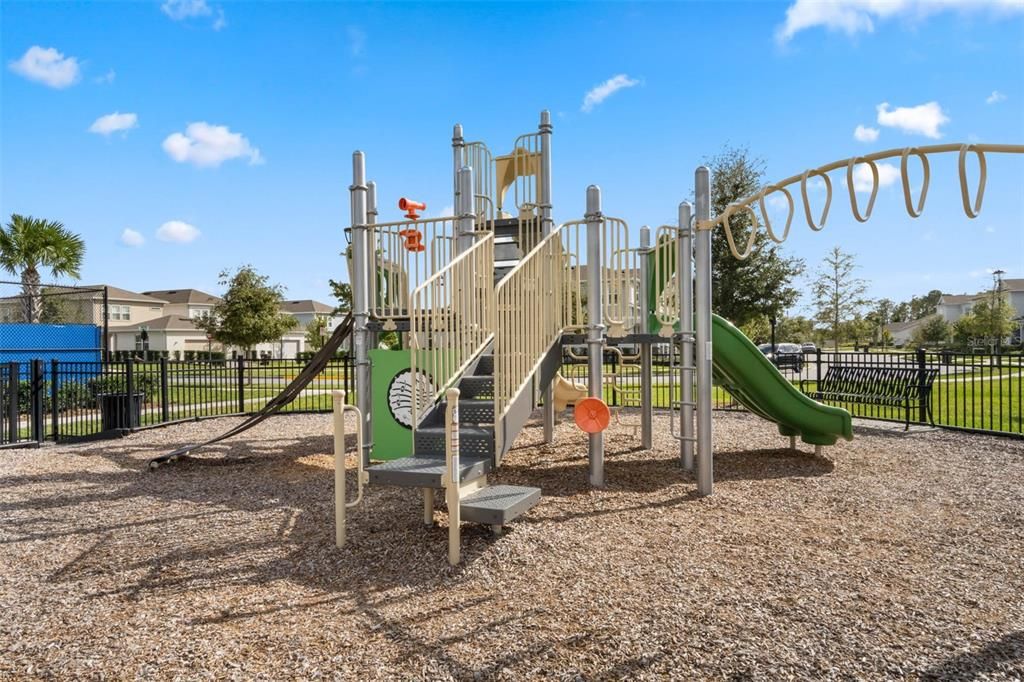 For Sale: $449,900 (4 beds, 3 baths, 1861 Square Feet)