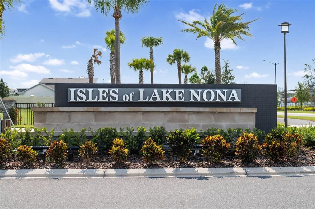 For Sale: $449,900 (4 beds, 3 baths, 1861 Square Feet)