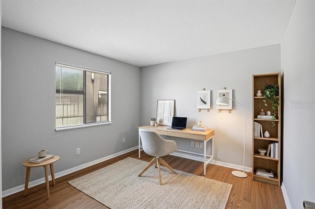For Sale: $524,999 (4 beds, 2 baths, 1999 Square Feet)