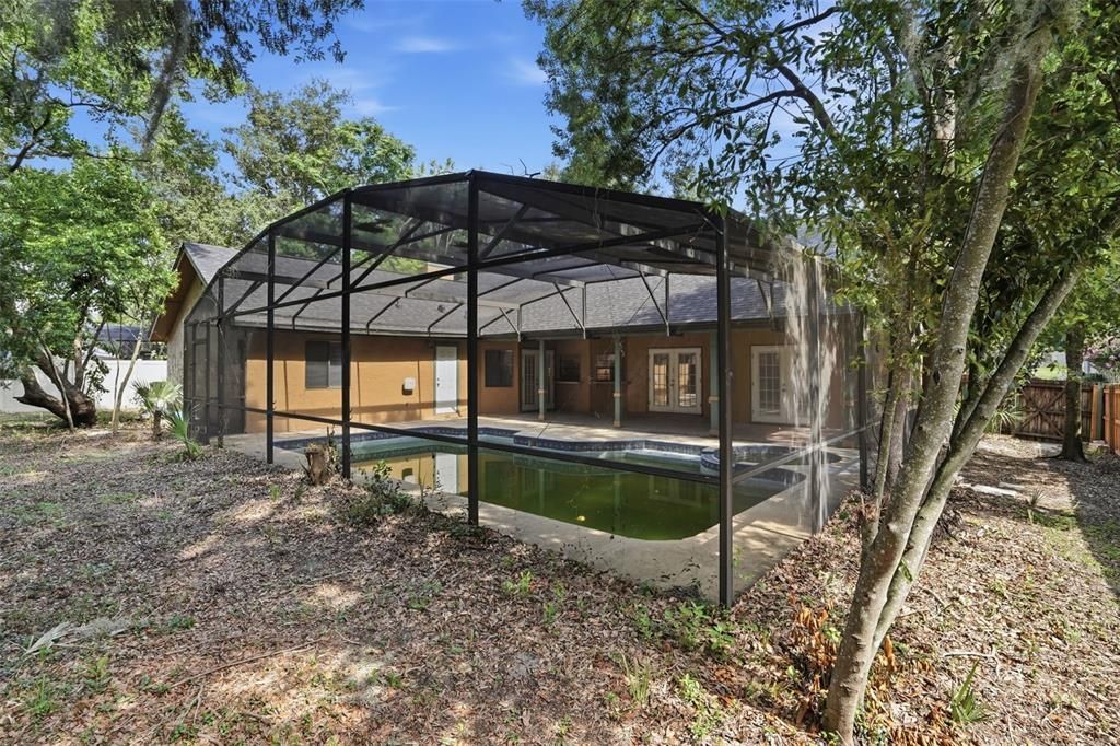 For Sale: $524,999 (4 beds, 2 baths, 1999 Square Feet)