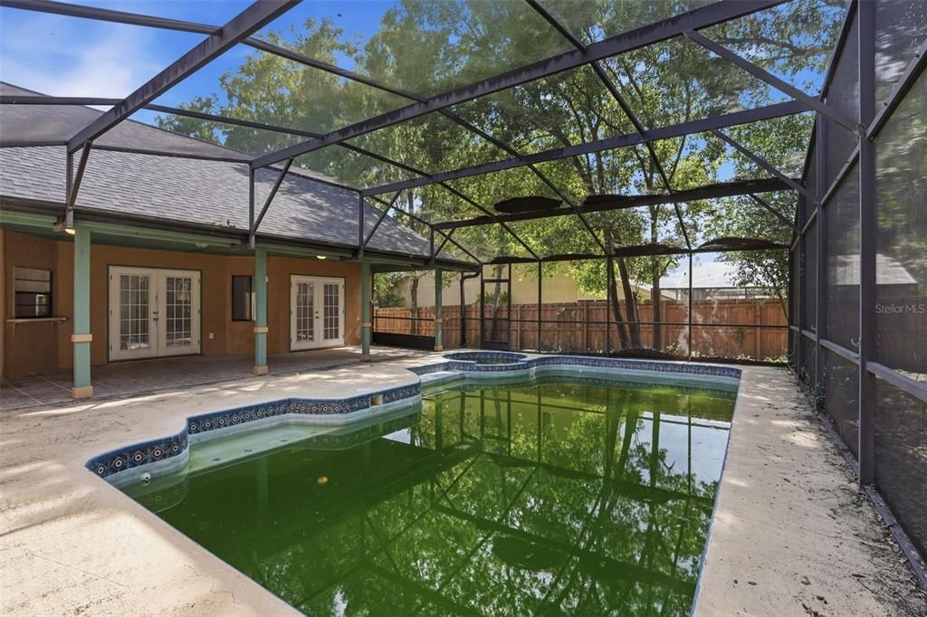 For Sale: $524,999 (4 beds, 2 baths, 1999 Square Feet)