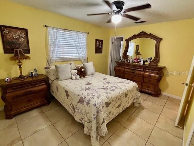 For Sale: $379,900 (3 beds, 2 baths, 1602 Square Feet)