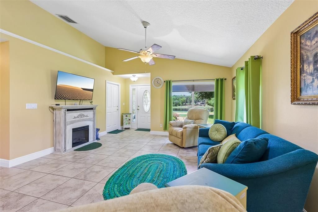 : $345,000 (3 beds, 2 baths, 1436 Square Feet)