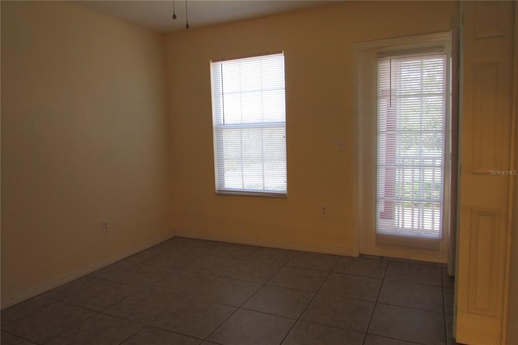 For Rent: $1,550 (2 beds, 2 baths, 990 Square Feet)
