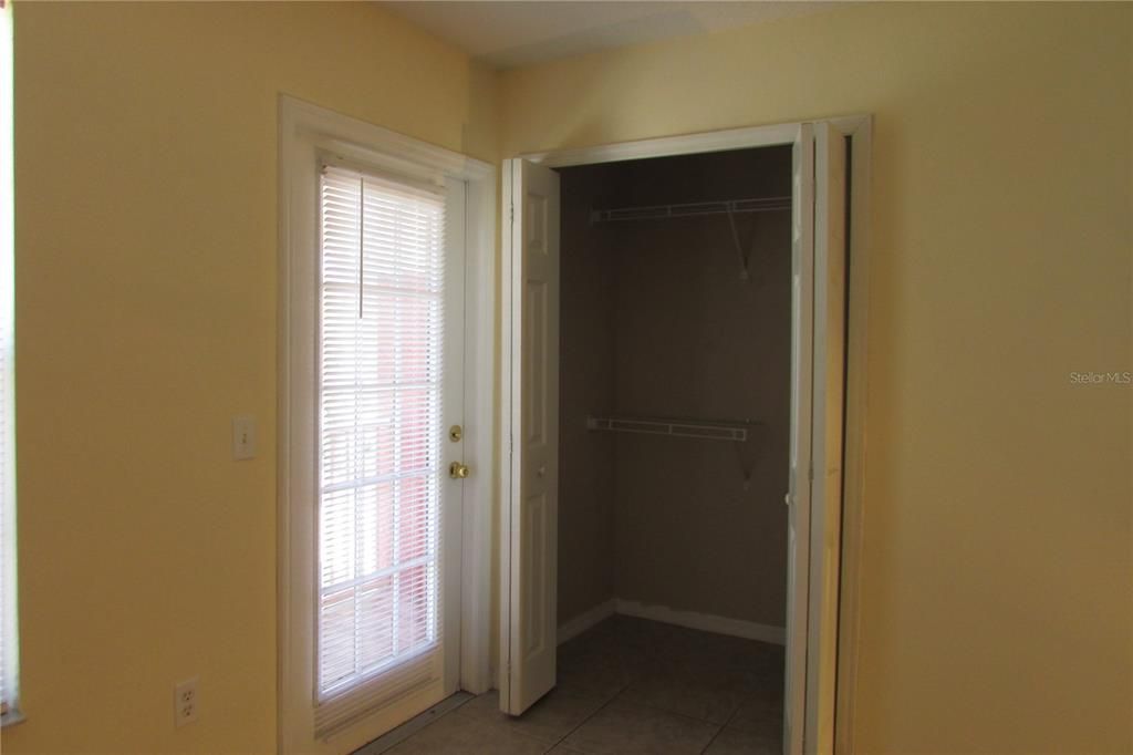 For Rent: $1,550 (2 beds, 2 baths, 990 Square Feet)