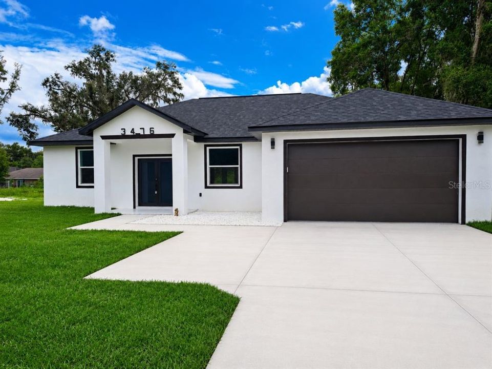 For Sale: $279,900 (3 beds, 2 baths, 1553 Square Feet)