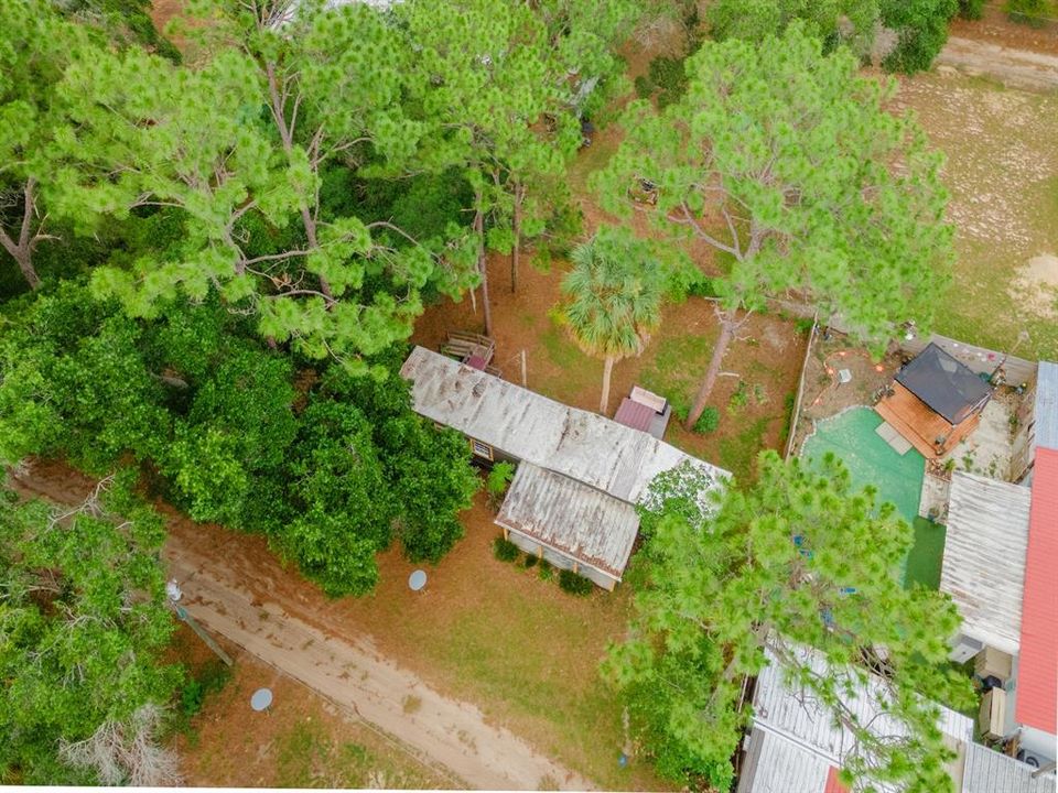 For Sale: $95,000 (2 beds, 1 baths, 720 Square Feet)