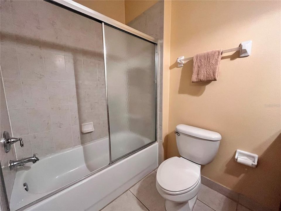 В аренду: $2,350 (3 спален, 2 ванн, 1438 Квадратных фут)