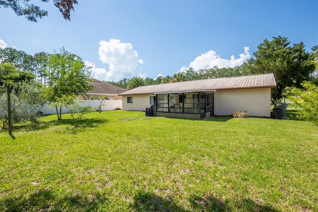 En Venta: $285,000 (3 camas, 2 baños, 1247 Pies cuadrados)