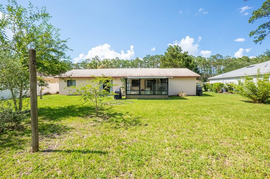 En Venta: $285,000 (3 camas, 2 baños, 1247 Pies cuadrados)