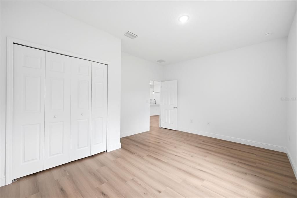For Sale: $285,000 (3 beds, 2 baths, 1540 Square Feet)
