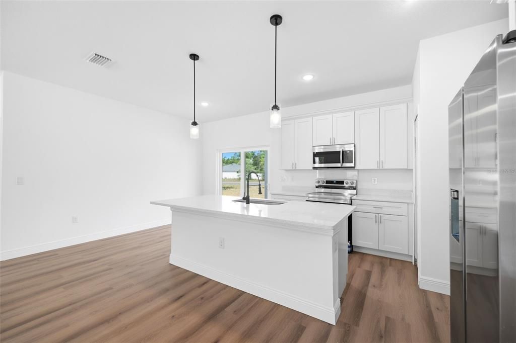 For Sale: $285,000 (3 beds, 2 baths, 1540 Square Feet)